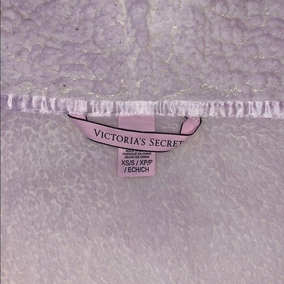 Victoria Secret Robe - Picture 3 of 3